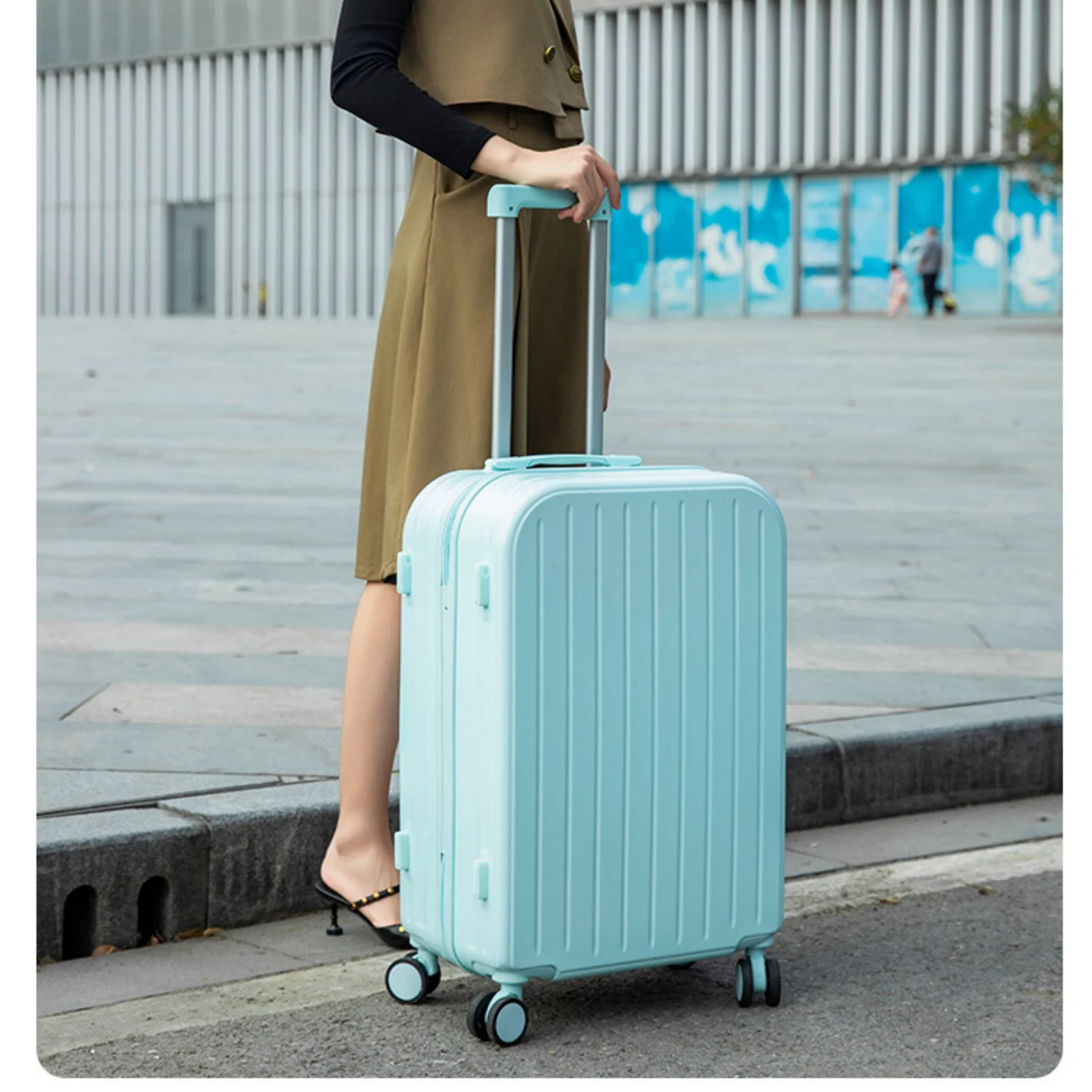 20" Expandable Luggage with Spinner Wheels+UBS+Cup Holder+Side Hooks - Image 6